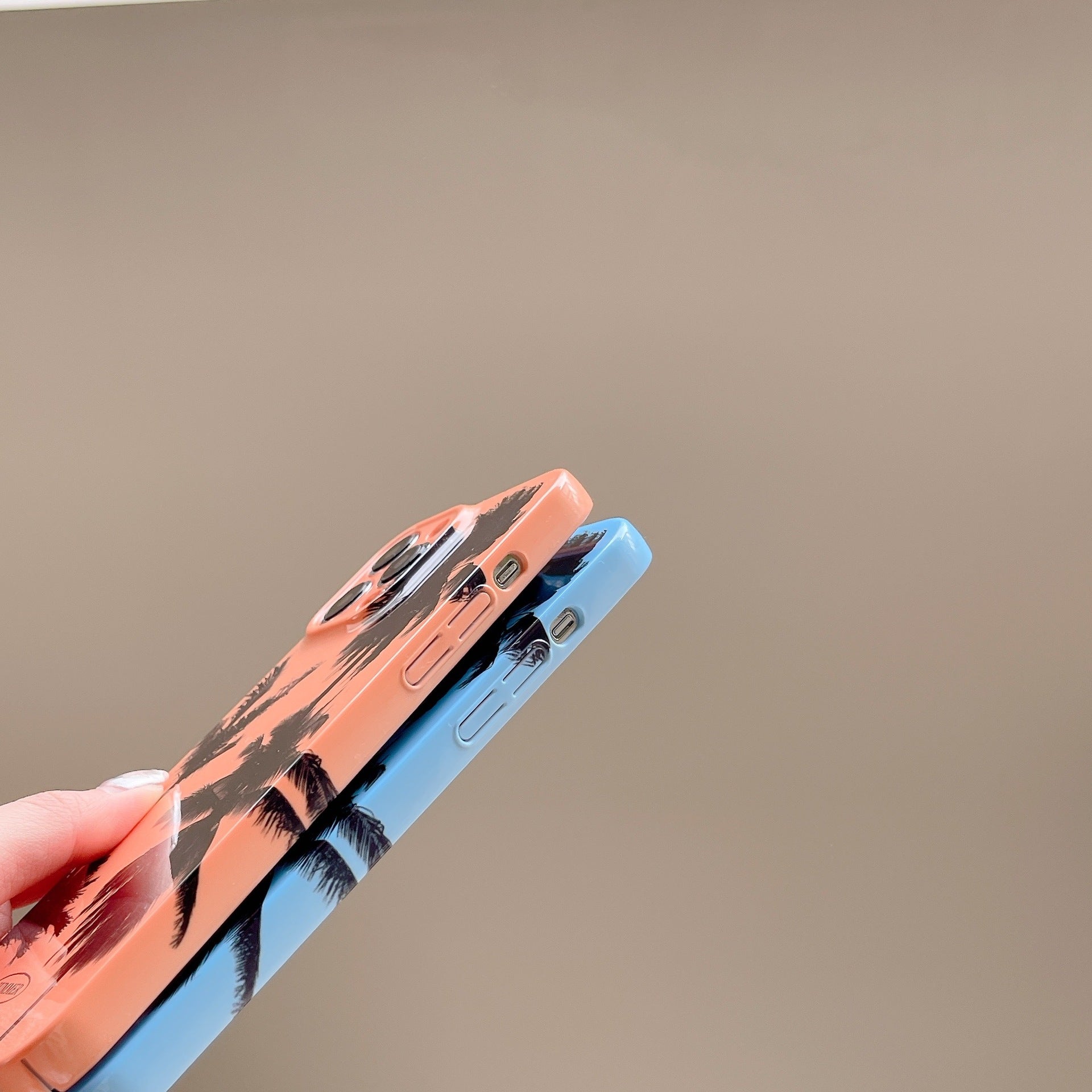 Hawaiian palm iPhone case